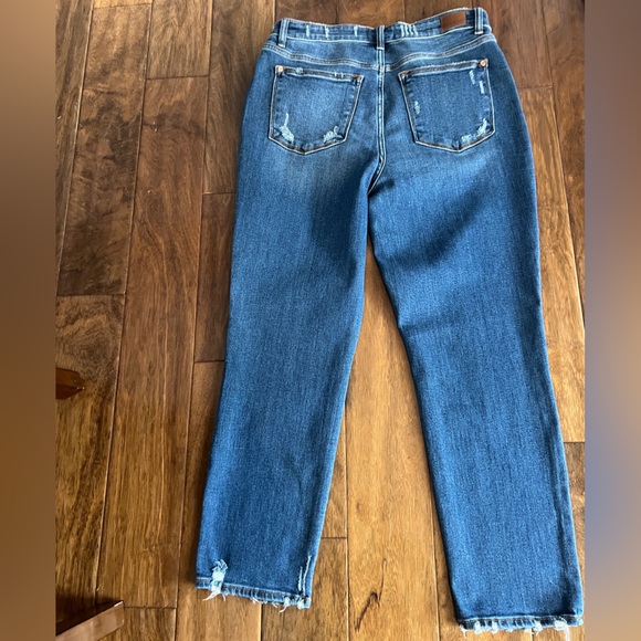 Judy Blue Straight Leg Denim Jeans - Picture 2 of 4